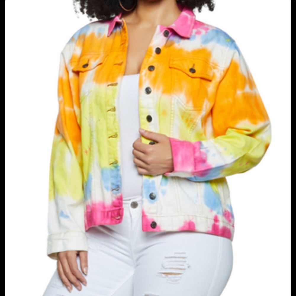Jeans tie die jacket never worn 😳💕🌸💕😳